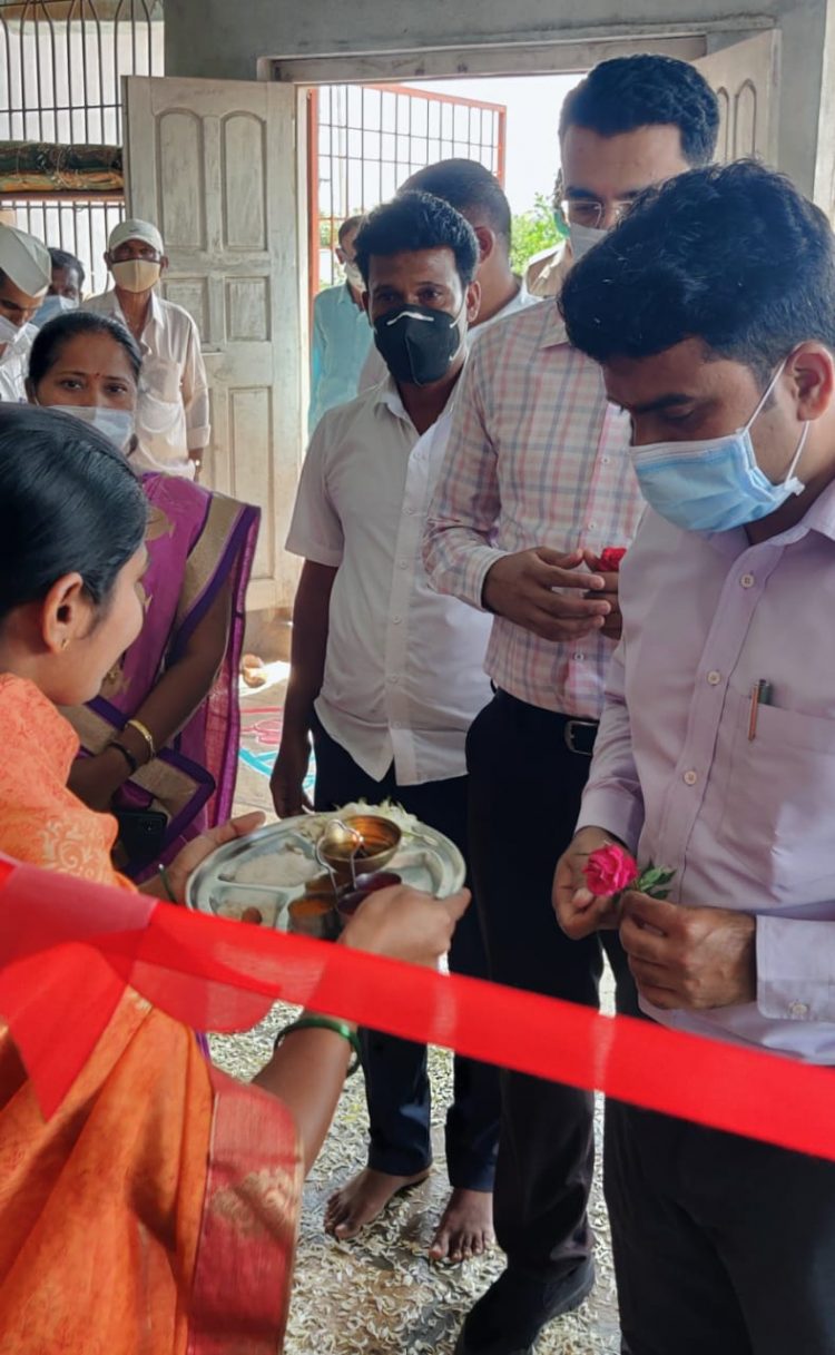 ‘ घरोघरी शाळा ‘ मुख्याधापक संजय खरात दहिवडी यांचा उपक्रम महाराष्ट्र मध्ये आदर्श विद्यार्थ्यांसाठी महत्त्वाचा ठरेल – विनय गौडा…..विद्यार्थ्यांच्या घरी स्वतंत्र शाळा निर्माण करून अखंडितपणे शिक्षण सुरू