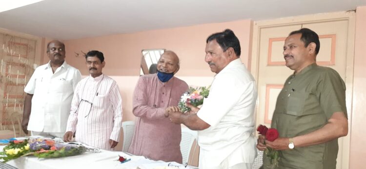 नॉनक्रिमिलियरची मर्यादा 20 लाख करावी आणि ज्या त्या वर्षी शिष्यवृत्ती वाटप करावी-रघुनाथ ढोक