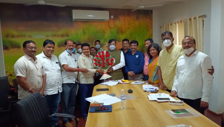 लखीमपुर खीरी येथे शेतकऱ्यांवर झालेल्या हल्याच्या निषेधार्थ ११ ऑक्टोबरला महाराष्ट्र बंदची हाक !!