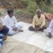 आत्महत्याग्रस्त शेतकरी कुटुंबियांच्या भेटीसाठी सखाराम बोबडे  पडेगावकर  महातपुरीत पोहचले