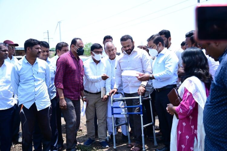 नुकसानग्रस्त शेतकऱ्यांना जास्तीत जास्त मदत मिळवून देऊःआ.जयकुमार गोरे