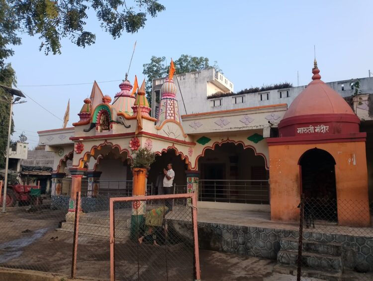 सर्व धार्मिक उत्सव साजरे करणारे श्रीराम मंदिरसन १९९८ साली मंदिराची स्थापना प्रभु श्रीराम जी, लक्ष्मण जी व माता सीता यांची प्राण प्रतिष्ठापना…