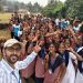 दि मॉडेल इंग्लिश स्कूल सैतवडेयेथील विद्यार्थ्यांची मिरवणूक