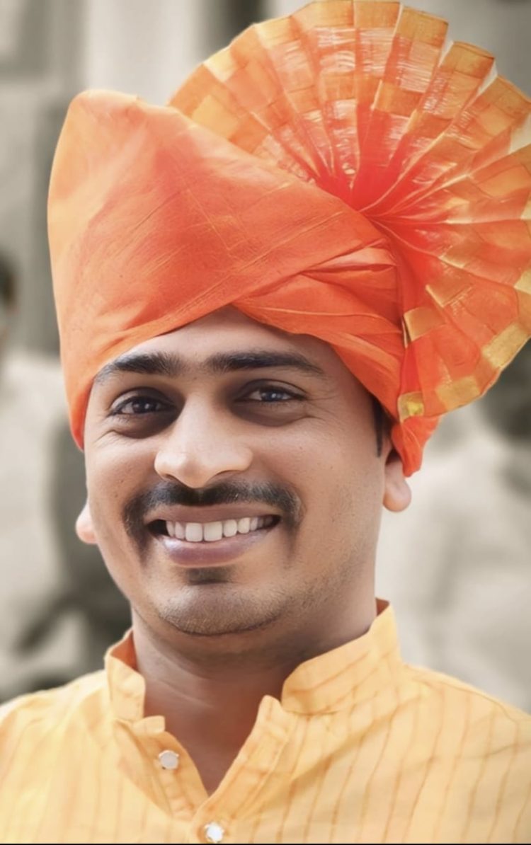 डाळिंबाला विक्रमी दर; आटपाडी बाजार समितीत भगवा डाळिंबाला १३२ रुपये प्रतिकिलोचा भाव तर 300 टन आवक