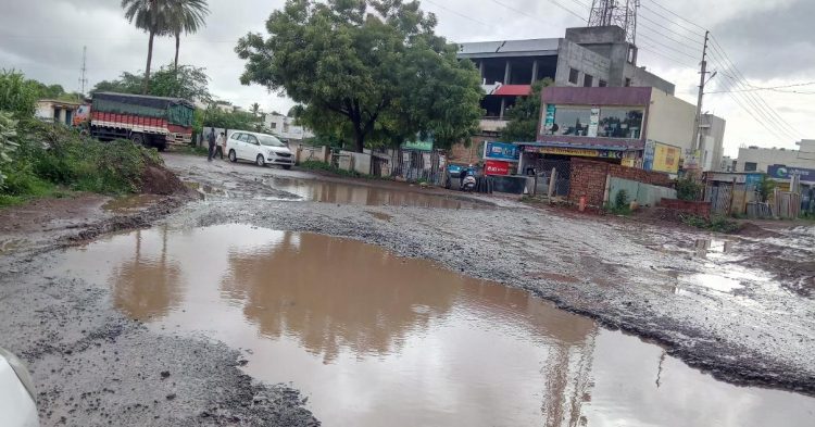 जत तालुक्यात गेल्या दोन दिवसापासून मान्सूनच्या हलक्या सरी..