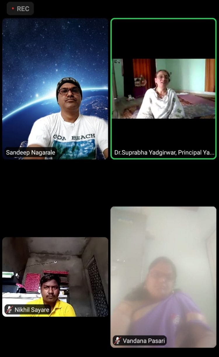 अमोलकचंद लाॕ कॉलेज मधे योग दिवस उत्साहात संपन्न