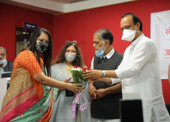 पडद्यामागील कलावंताना मदत करण्याबाबत राज्य शासन सकारात्मक – उपमुख्यमंत्री अजित पवार