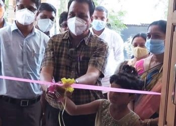 माण तालुक्यत जि. प. शाळा घरोघरी शाळा उपक्रम सुरू……