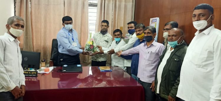सांगली जिल्हा सहा.कामगार आयुक्त यांचा अखिल महाराष्ट्र कामगार – कर्मचारी संघाने केला सत्कार…