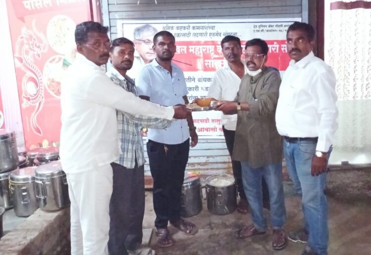 ‘एक गाव एक वाचनालय’ उपक्रमासाठी पुस्तके भेट देण्याचे आवाहन