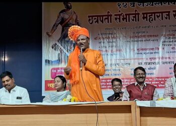 नवरसाच्या नव कवितांनी गाजलेसंभाजी महाराज साहित्य संमेलनसासवड ला संमेलनाचा समारोप