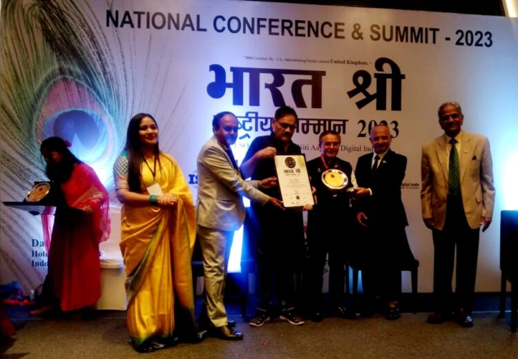 डॉ.शंकर अंदानी यांना इंदोर येथे राष्ट्रीय स्तरावरील भारतश्री अवॉर्ड प्रदान..