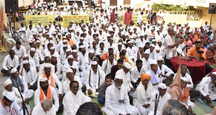 आळंदी येथील वारकरी अधिवेशनासाठी 500 हून अधिक वारकर्‍यांची उपस्थितीत ‘धर्मजागर’ करण्याचा निर्धार ! धर्मावर होणार्‍या आघातांच्या विरोधात वारकर्‍यांनी धारकरी बनून कार्य करावे ! – अविनाश धर्माधिकारी, माजी सनदी अधिकारी