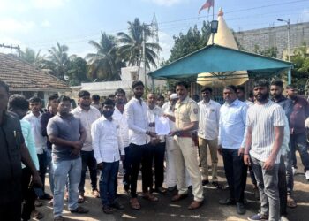 आ.गोपीचंद पडळकर हल्ला प्रकरणी मायणी ओबीसी समाज बांधवांचा निषेध मोर्चा.