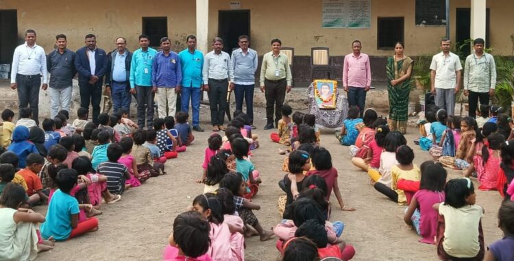 आश्रमशाळा जळोद येथे सावित्रीबाई फुले यांची जयंती साजरी