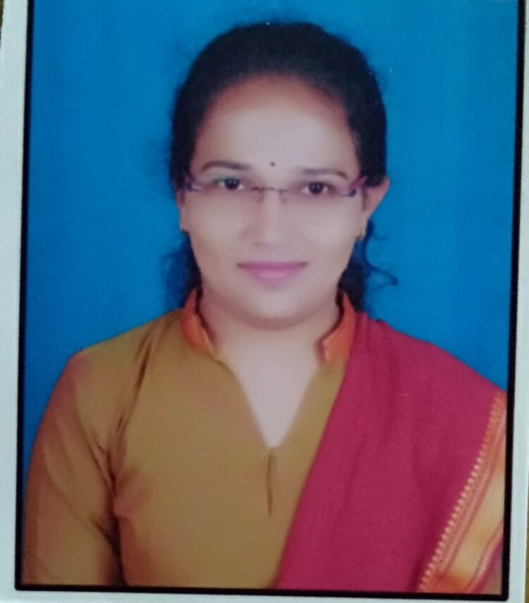 झरेतील मेंढपाळाची पोरगी उज्ज्वलाचे उज्ज्वल यश…. बनली क्लास वन अधिकारी