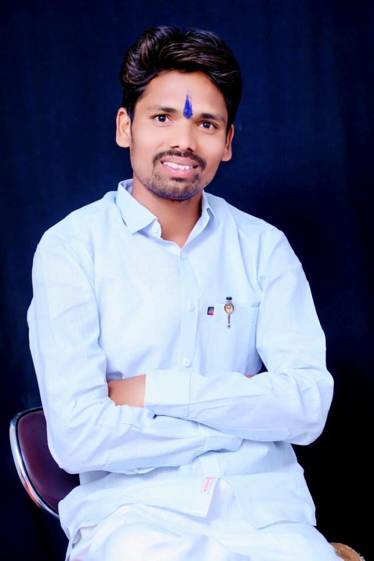 आटपाडीतील प्रशासकीय इमारतीतील स्वच्छतागृह दुरुस्तीसाठी निधी मंजूर …संतोष हेगडेदुर्गंधीच्या विळख्यातून सुटणार नागरिक व अधिकारी