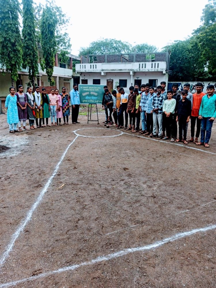 स्व.आण्णासाहेब साहेबराव सोमा पाटील माध्यमिक विद्यालयात शिक्षण सप्ताह उपक्रमांतर्गत- “क्रीडा दिवस” साजरा: