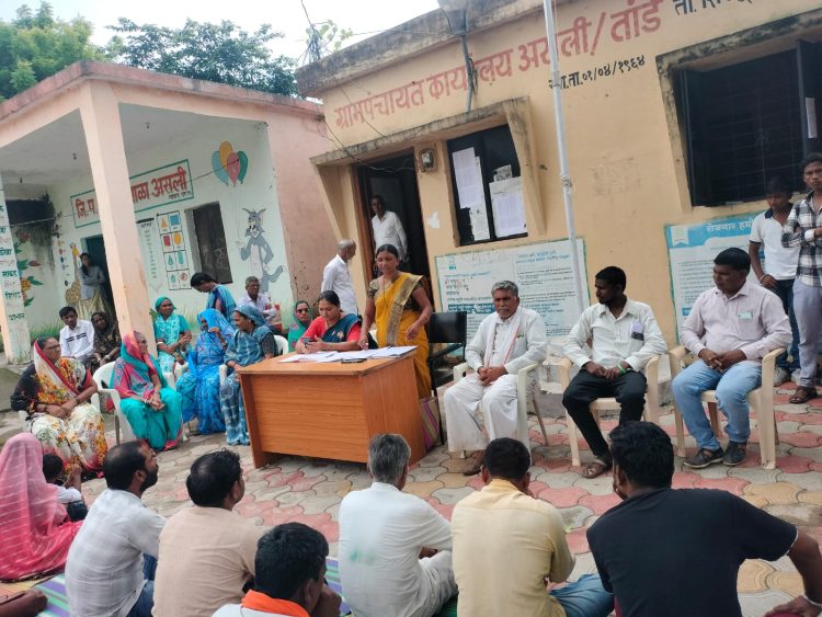 ” ४० हजार ५१ शेतकरी अर्थसहाय्य योजनेत पात्र.”शिरपूर : सन २०२३ मध्ये ई पिक पाहणी नोदणी केलेल्या कापूस व सोयाबीन उत्पादक पात्र शेतकऱ्यांना मिळणार हेक्टरी पाच हजाराचा लाभ.