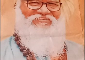 गुरुपौर्णिमा महोत्सवानिमित्ताने शालेय विद्यार्थ्यांना मोफत वह्या -पेन वाटप